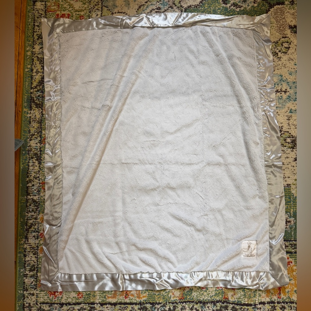 LUXURY BABY BUNDLE- baby blanket & lovey (BRAND NEW WITH TAGS) - retails $150 - Picture 9 of 14